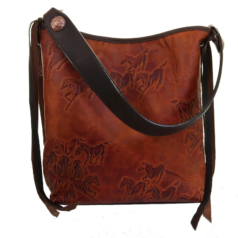 MST75 - Saddle Tan Wild Horses Messenger Tote