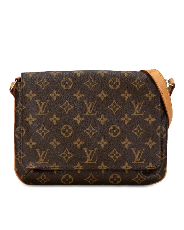 Louis Vuitton Pochette Metis Monogram Canvas Shoulder Bag M40780