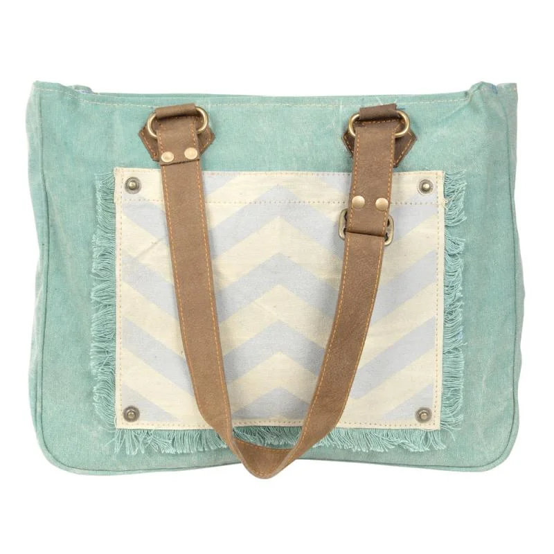 Zig Zag Pattern Pocket Shoulder Bag