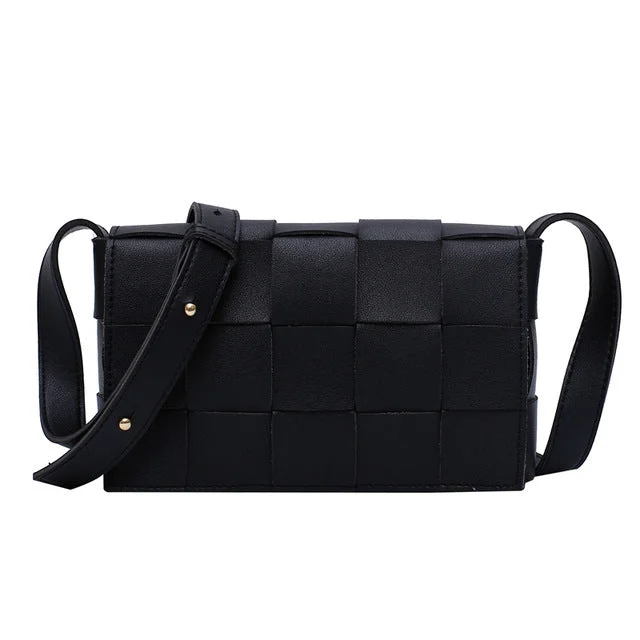 Black shoulder bag